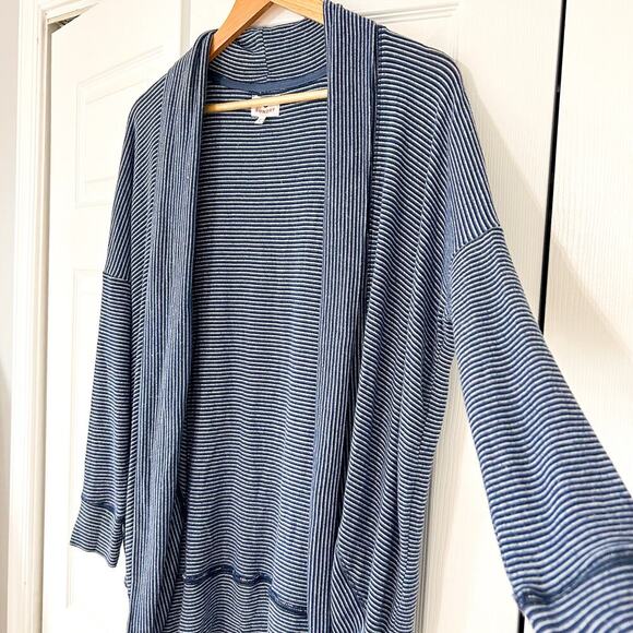Anthropologie Sundry Brushed Fleece Cocoon Cardigan Blue White Stripe Size 1 - Picture 6 of 8